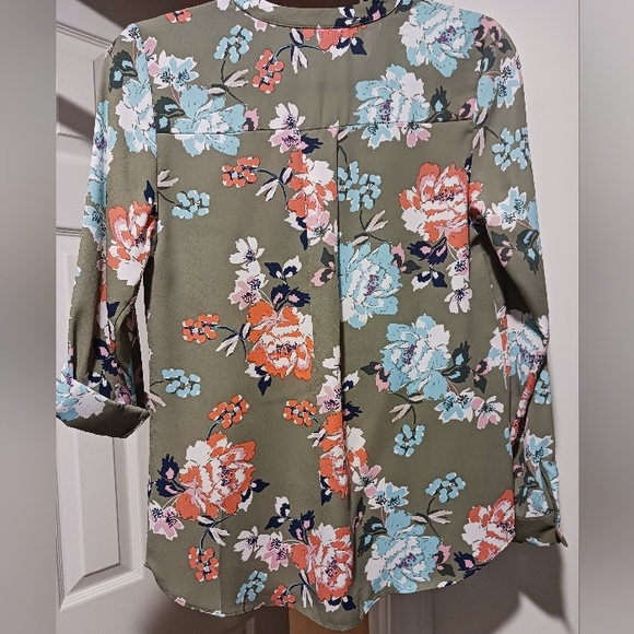 Simply Styled - Picture 2 of 2